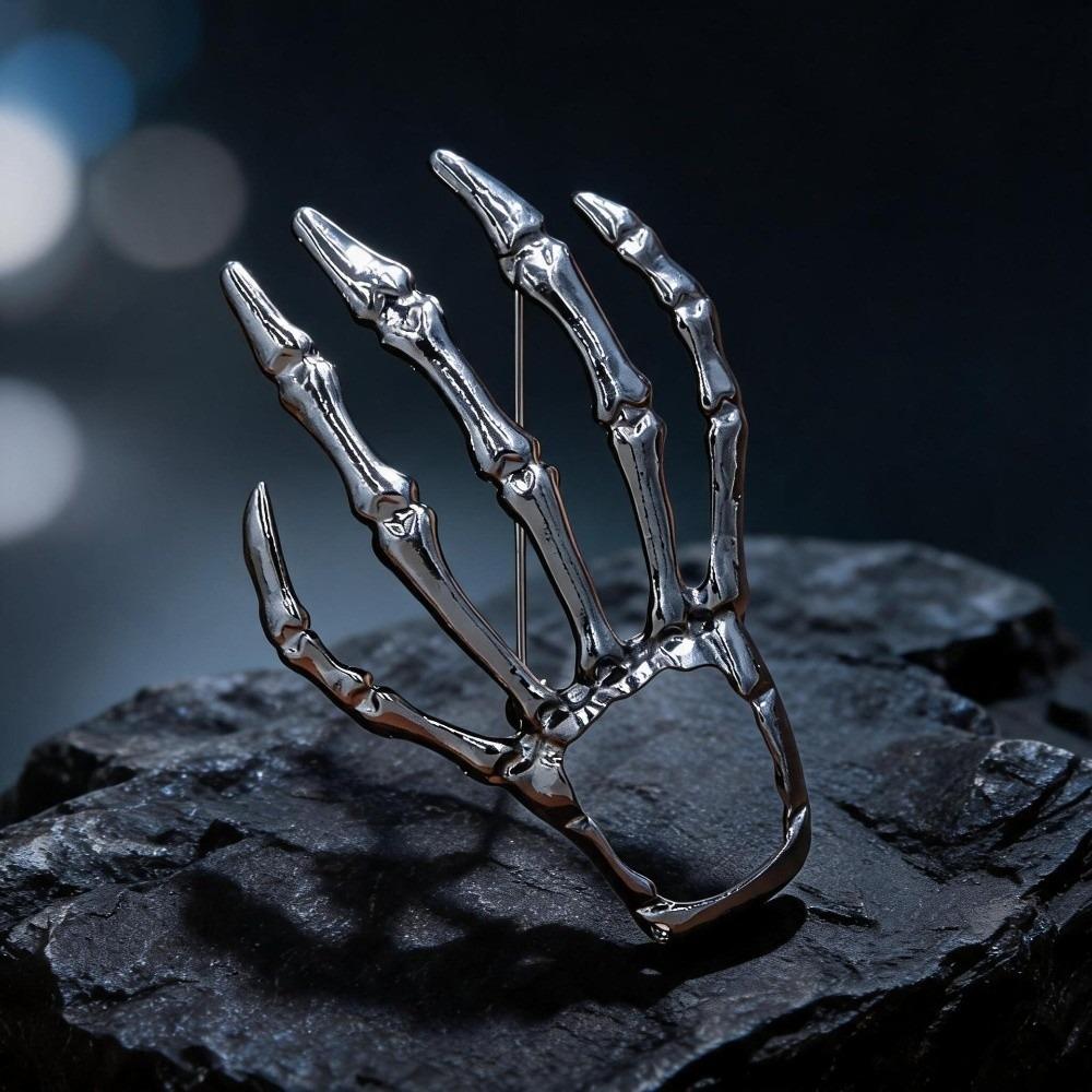 Eco Friendly Gothic Pins Hand Shape Skull Hand Breastpin Metal Clip Halloween Badge Daily Outfits