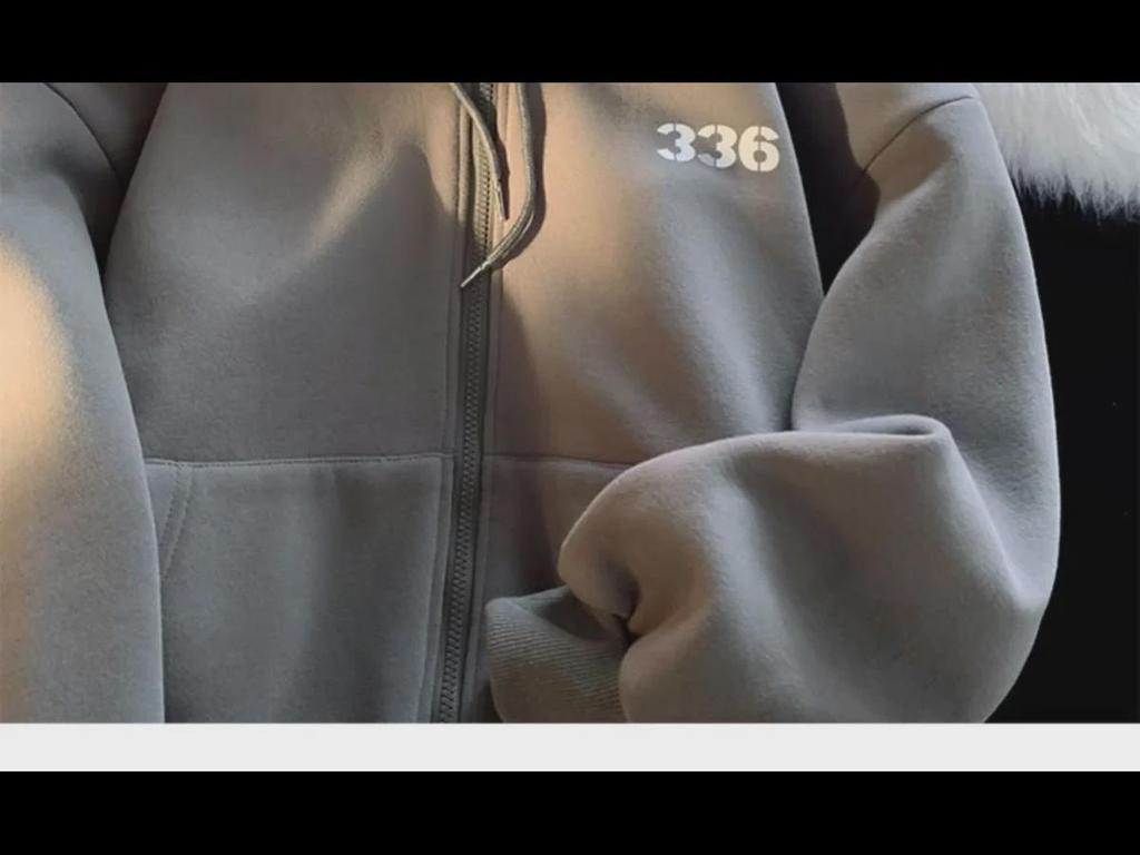 2024 Men's Oversized Hooded Cardigan: Autumn & Winter Velvet Zip-Up Sweater