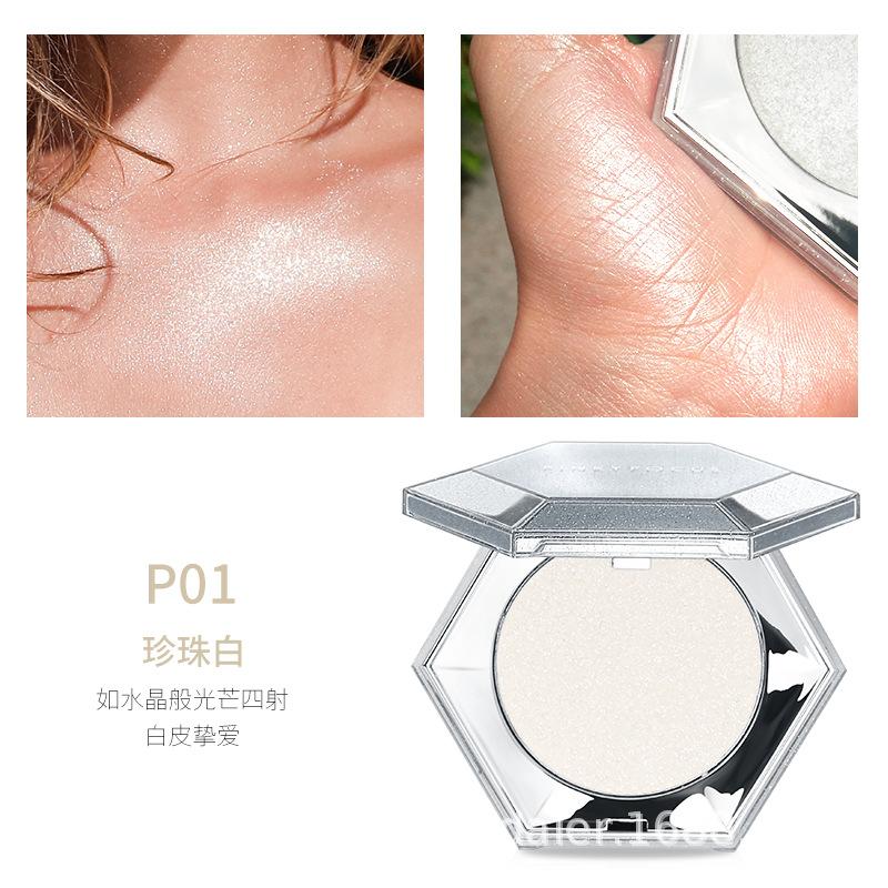 Получите безупречный результат с помощью нашей хайлайтерной пудры Crystal Diamond для сияющего сияния и гладкого цвета лица.