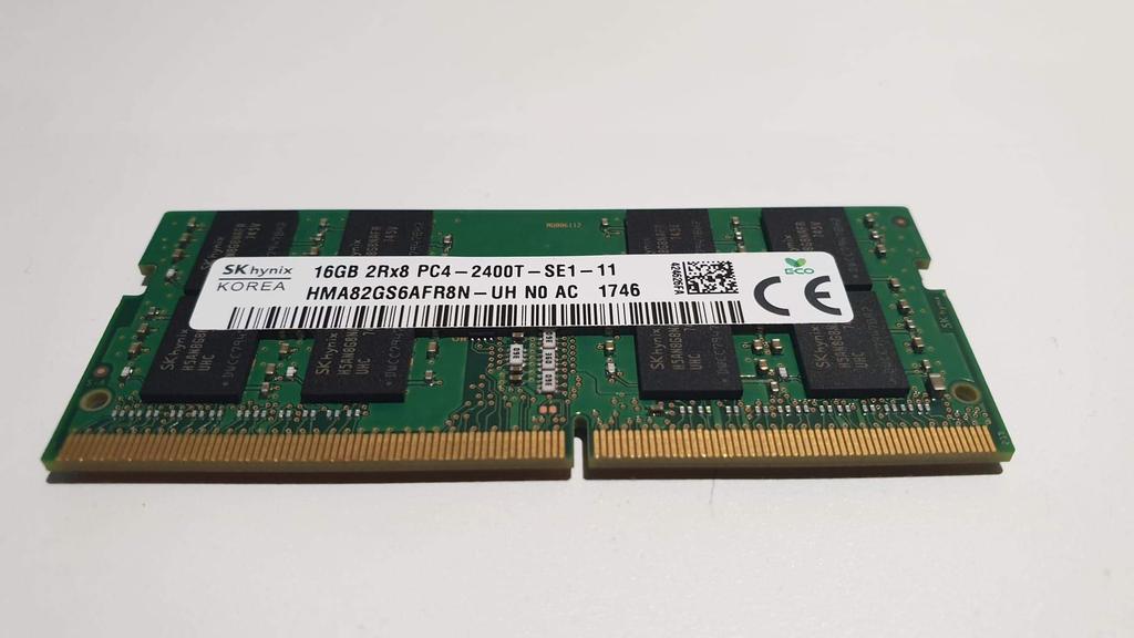 Память для ноутбука Hynix 16 ГБ DDR4 2400 МГц HMA82GS6AFR8N PC4-19200 1,2 В