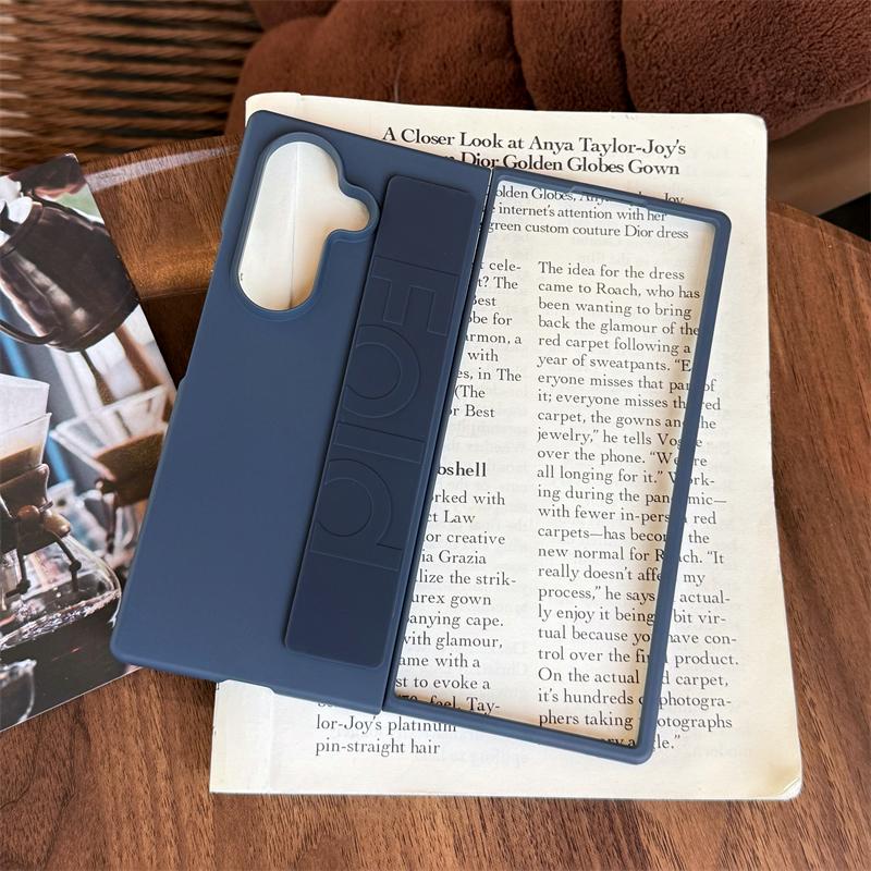 Luxury Matte Silicone Elastic Wrist Strap Bracket Case For Samsung Galaxy Z Fold 7 6 5 4 3 ZFold7 Ultra Thin PC Hard Clear Cover