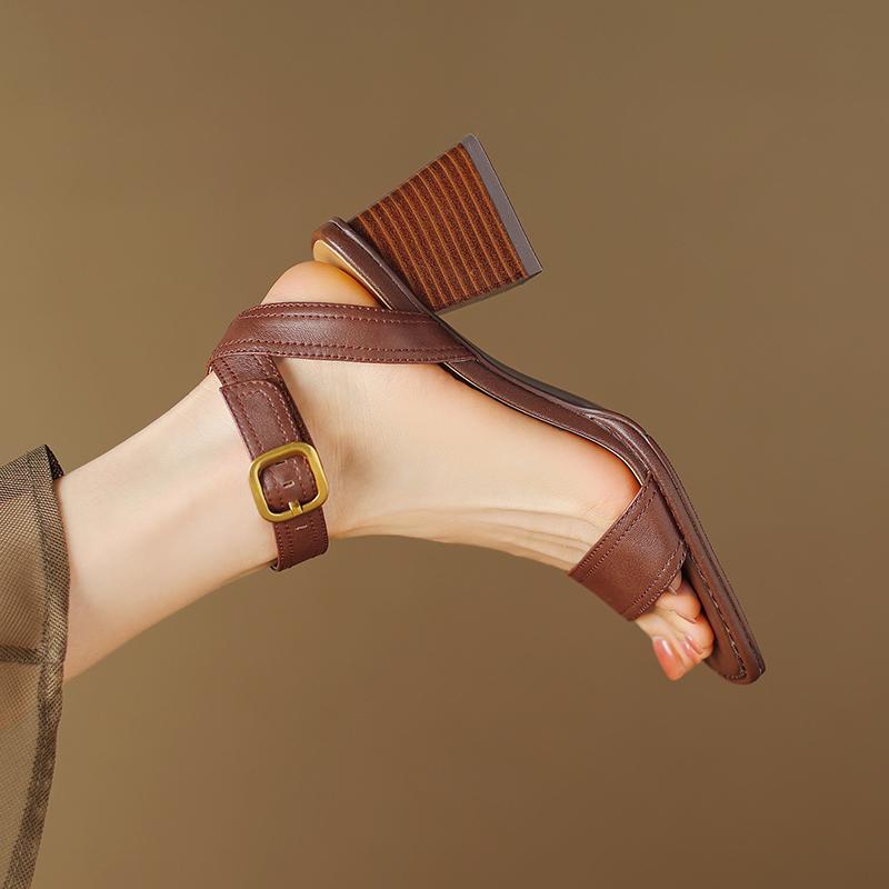 Летние женские босоножки с открытым носком и толстым каблуком, женские туфли из спилка, женские туфли в стиле ретро с высоким каблуком и металлической пряжкой, большие размеры