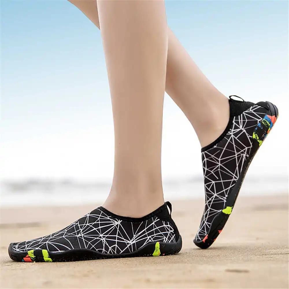 Fashion Two Tone Soft Bottom Designer Luxury Sandals Stylish Slippers Mens Gym Shoes Sneakers Sports Beskets Real Team Lux