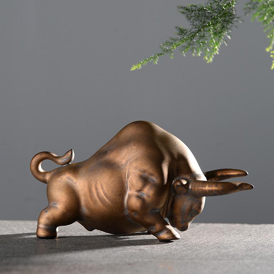Luxury Ceramic Retro Bronze or Red Lucky Cattle Cow Ox Statue Nordic Home Decor Bull Sculpture Desk Ornament Animal Figurine Toy