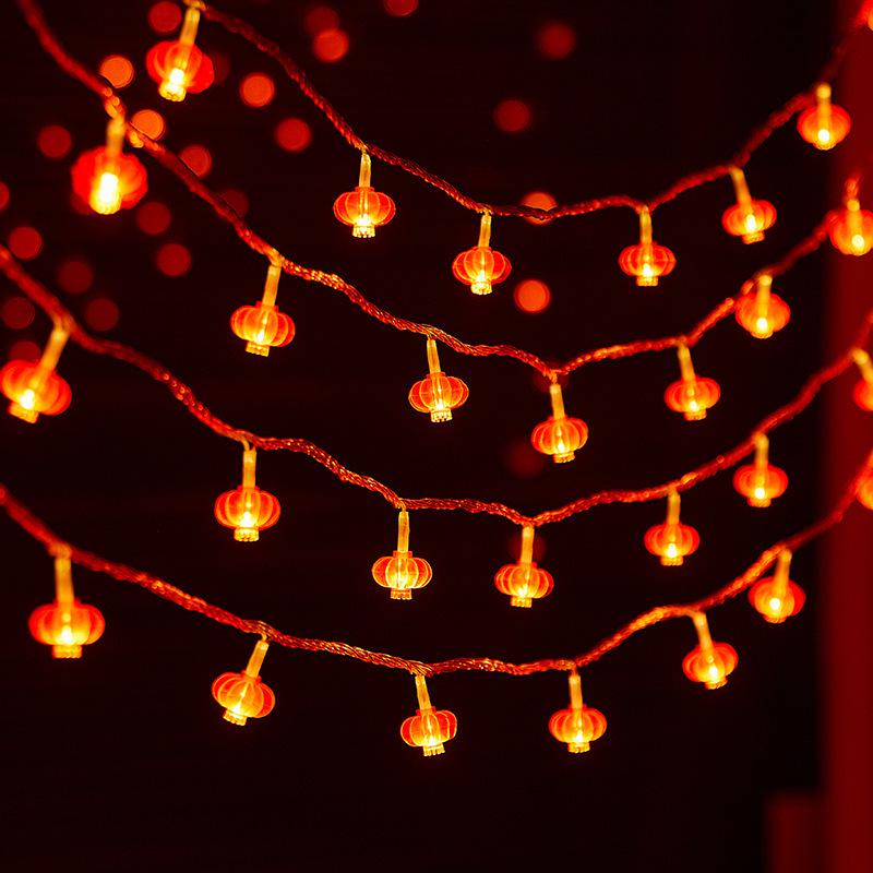 Solar-Powered Red Lantern String Lights for Spring Festival Courtyard Decoration