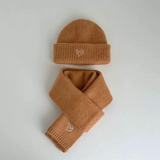 2Pcs/Set Kids Hat Scarf Set Solid Color Heart Pattern Thickened Warm Knitting Hat Long Scarf Set Elastic Fit Winter Wear