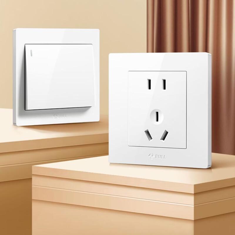 Настенная розетка OIMG с несколькими гнездами, выключателем и двумя USB-портами