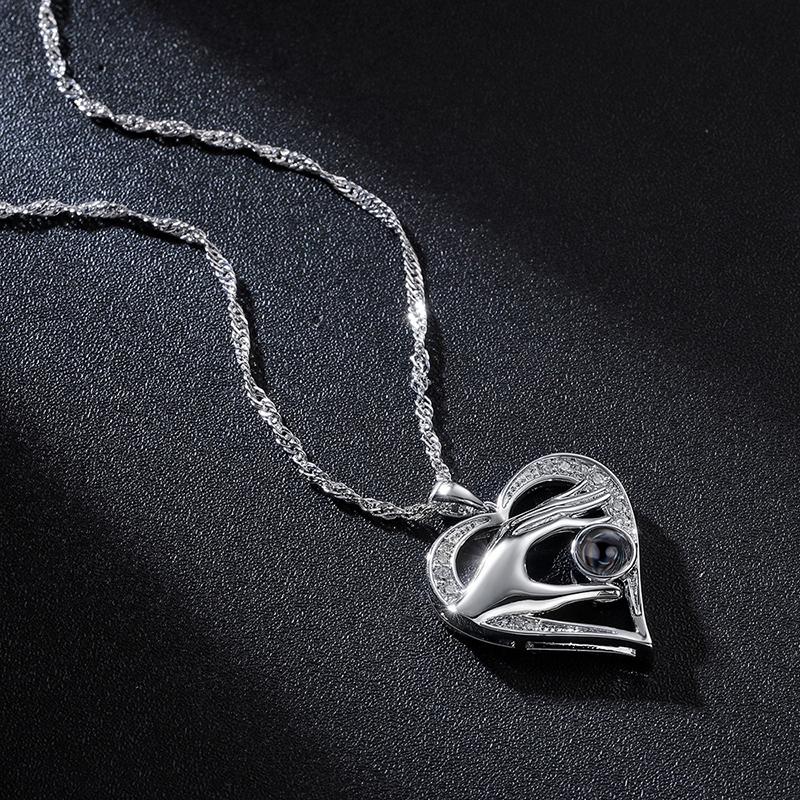 New Palm Necklace 100 Language I Love You Necklace Memory Projection Pendant Wedding Letter Necklace Drop Shipping