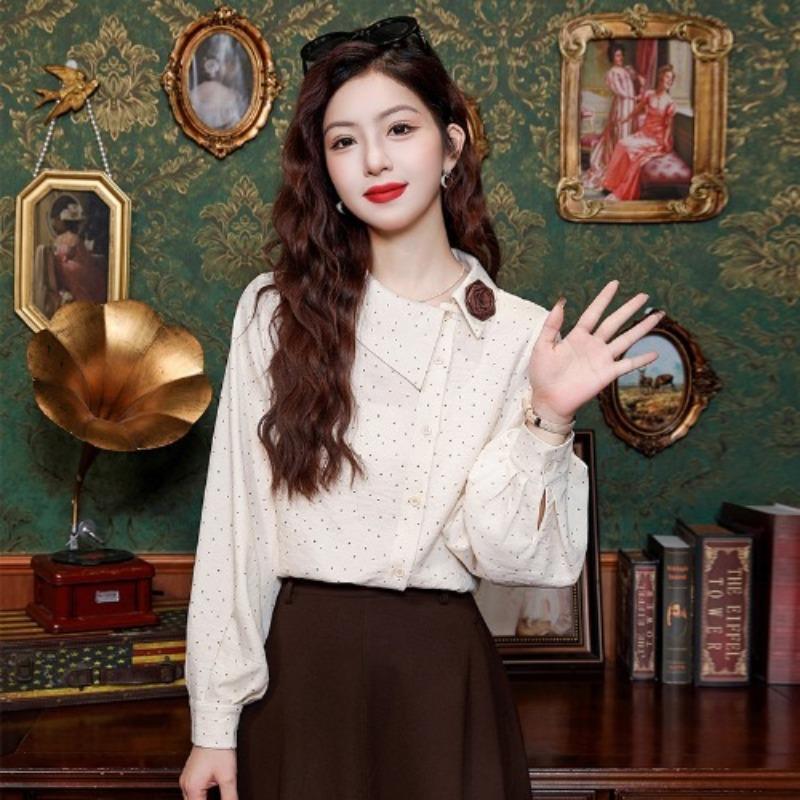 Рубашка с длинными рукавами в стиле ретро в горошек в гонконгском стиле для женщин зимой, модный дизайн, уменьшающий возраст, универсальный топ