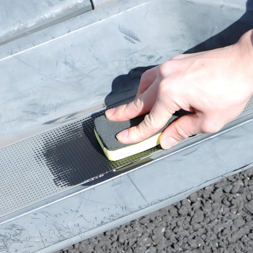 Apikaa Black Coating Agent for Unpainted Resin G110 Glo-kun Parts, 200ml,