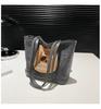 Chic And Spacious Shoulder Bag For Women In Popular Fall Winter Colors And Style Modern