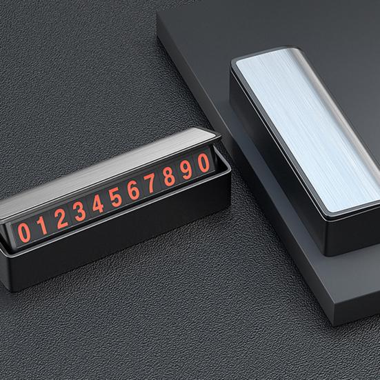 Полезная карта с номером телефона. Термостойкая, долговечная. Поддерживает контакт.