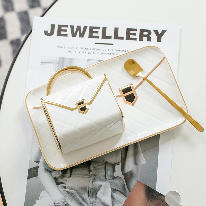 Ceramic coffee cup with saucer set Creative bags cups and plates Exquisite British style Afternoon Tea Cup Hotel coffee bee cup