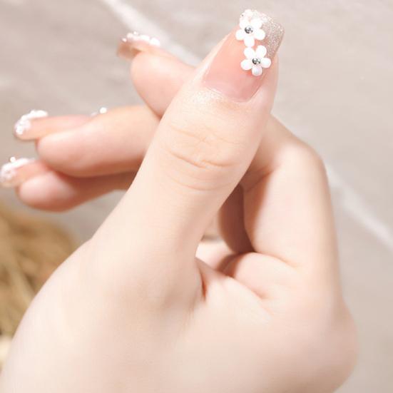 Yousheng Украшение для ногтей Цветок Пять лепестков Тисненый узор Белый Мини Смола DIY Маникюр Цветочная декорация для салона