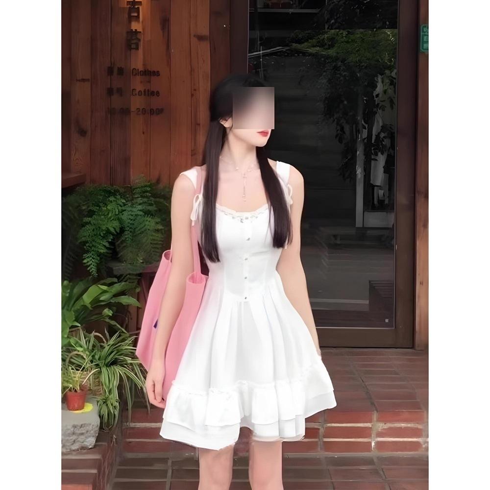 Sweet White Suspender Dress for Women In Summer, Small Man with Waist and Thin Umbrella Pendulum, Beautiful Small White Dress