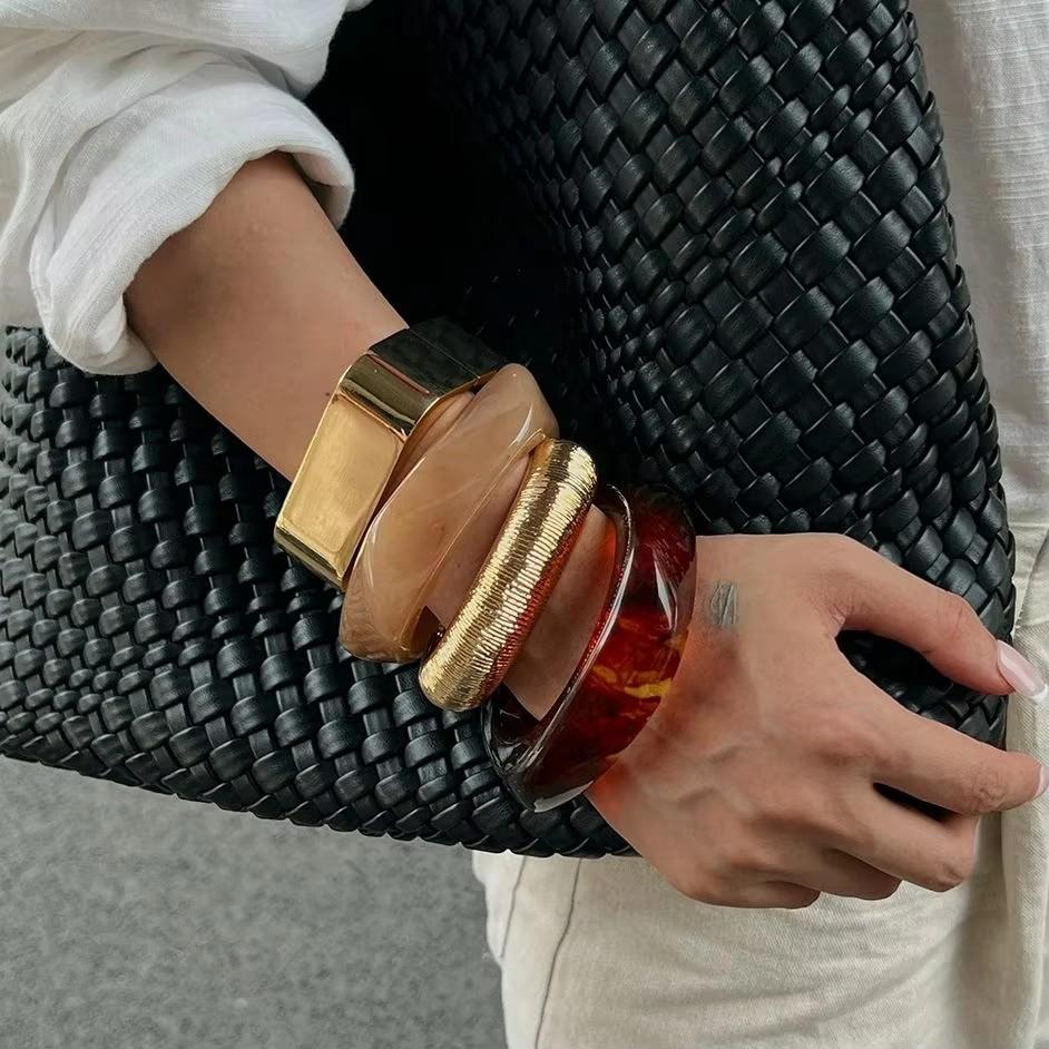 SHIXIN New Fashion Brown Thick Resin Acrylic Wide Bangle Bracelet for Women Punk Geometric Irregular Metal Spring Open Bangles