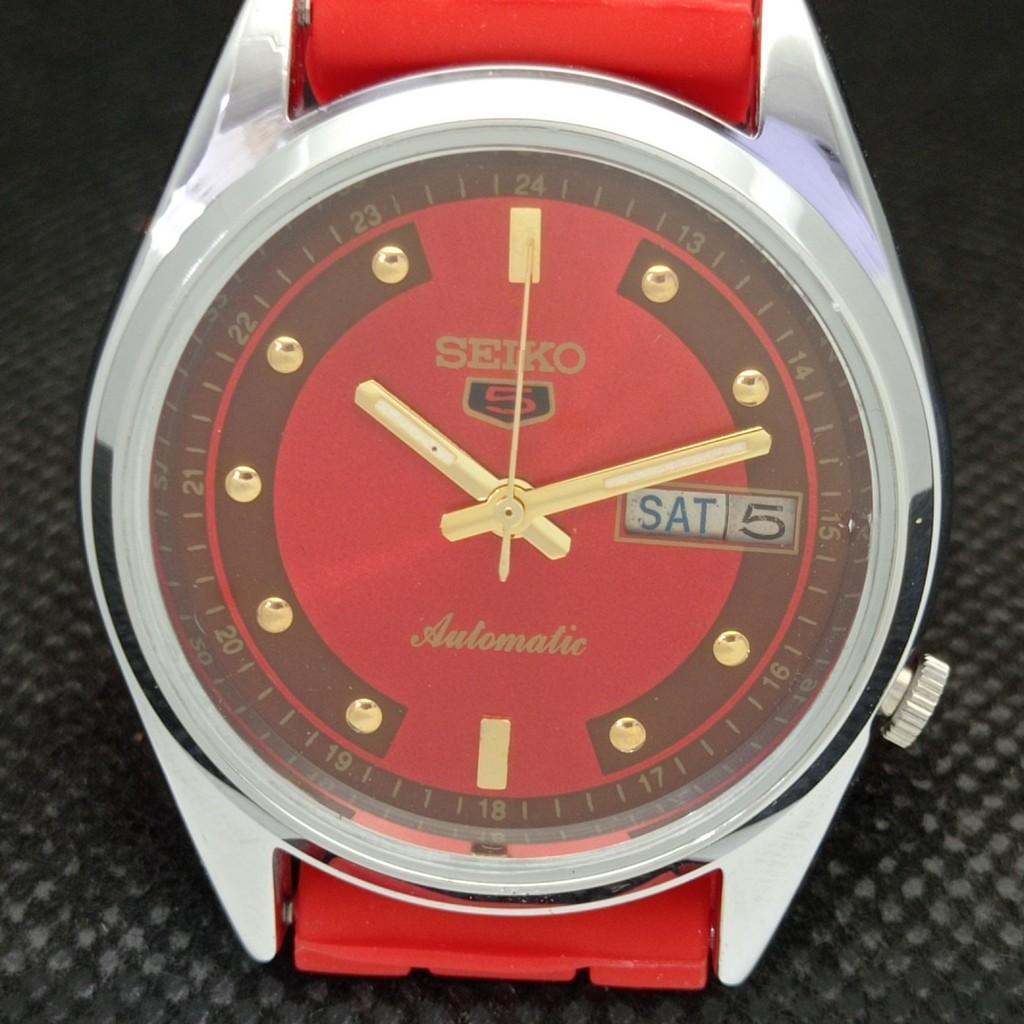 ВОССТАНОВЛЕННЫЕ ВИНТАЖНЫЕ МУЖСКИЕ ЧАСЫ SEIKO 5 AUTOMATIC JAPAN D/D RED 593a-a311236-9