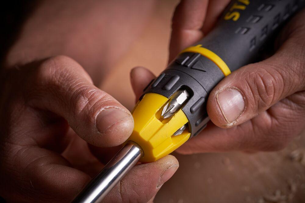 MULTIBIT STANLEY 0-68-010 ratchet screwdriver with interchangeable bits