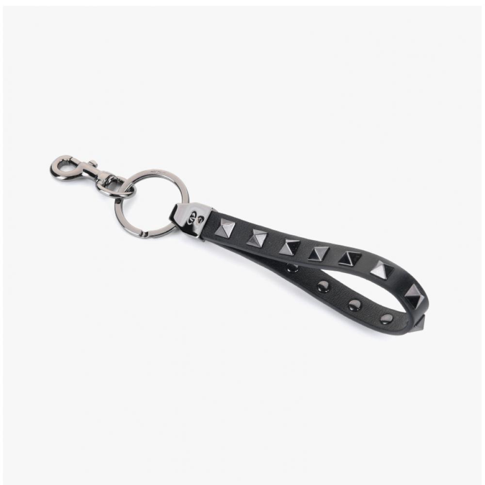 Valentino 4y2P0550 Vh3 0no  P0550 Vh3 0no  Rockstud Keyring
