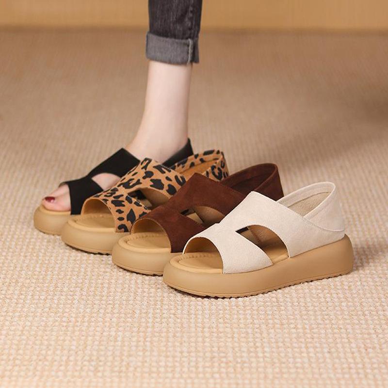 Summer new soft sole two wear Roman sandals thick sole large size casual leopard print beach sandals women