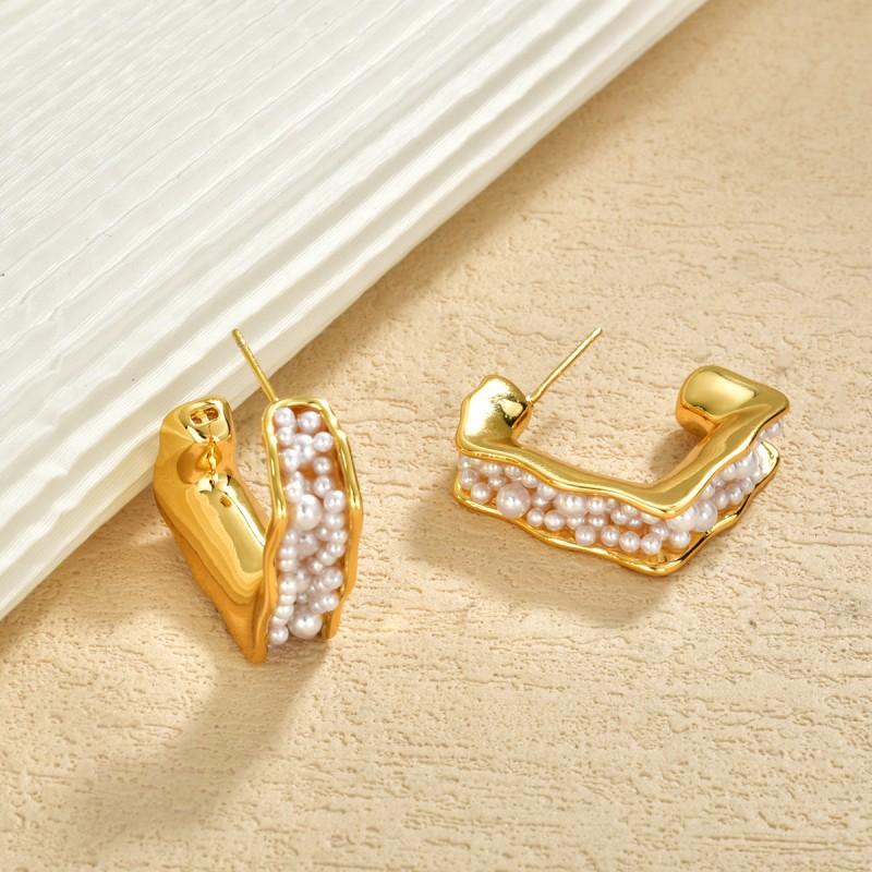 Geometric C-Shaped White Pearl Earrings Minimalist Chic Ear Studs Women Unique Designer Jewelry