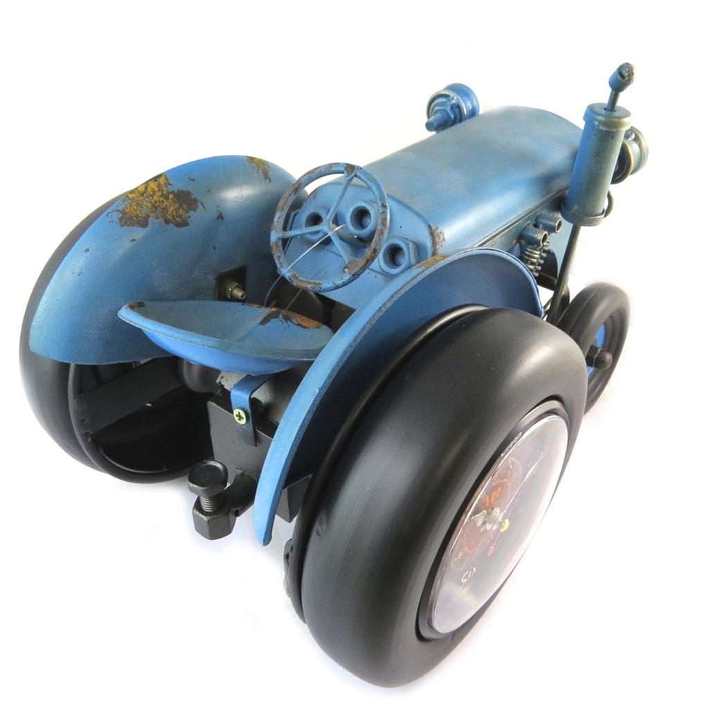 Les Trésors De Lily [N8602] - Pendule vintage 'Tracteur' bleu - 32x22. 5x22 cm