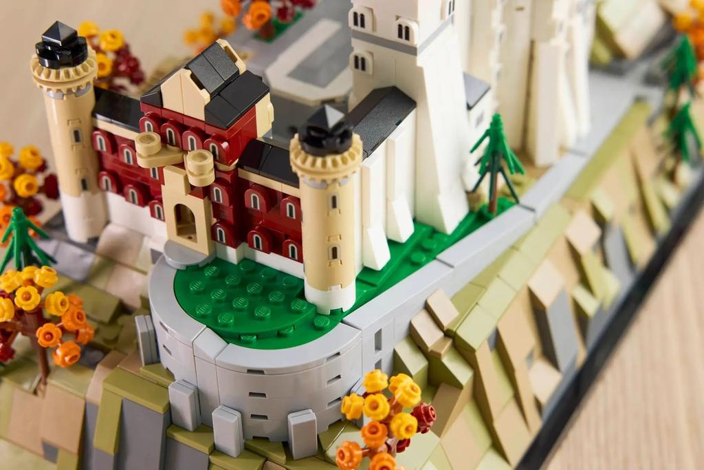 Lego Architecture 21063 - Neuschwanstein Castle