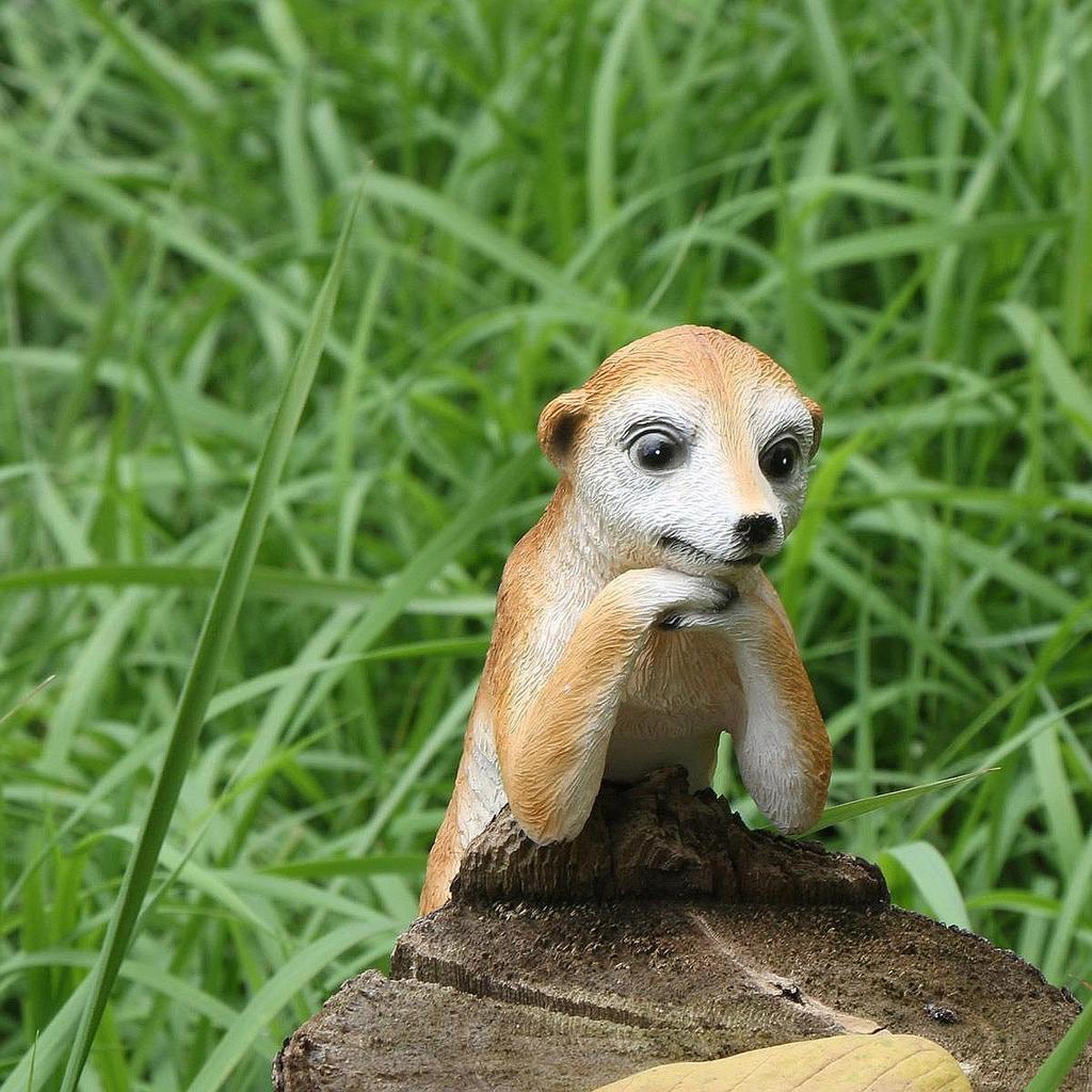 Meerkat Garden Animal Statue Housewarming Gift Funny Meerkat Figurine for Balcony Home Decoration Tabletop Outside Garden Decor