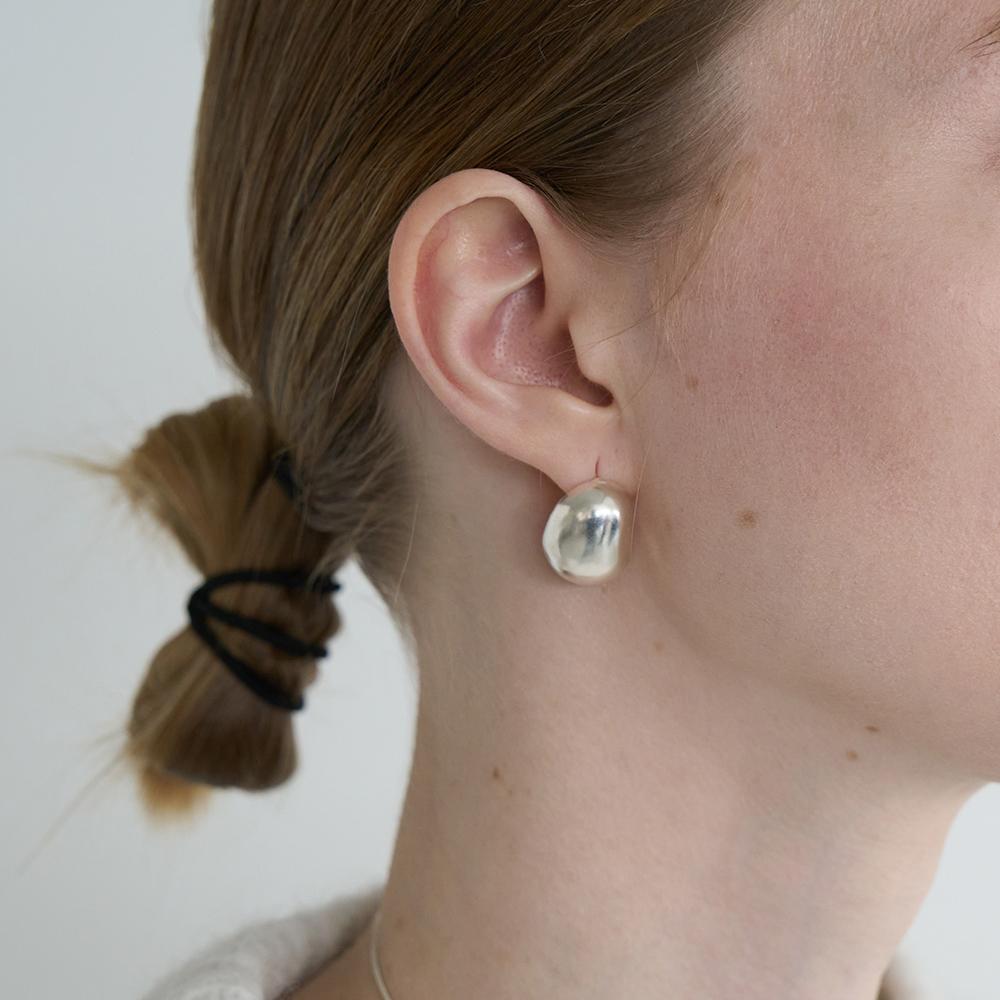 Still Instant Round Hole & Forms - Earring 01 (2Colors)