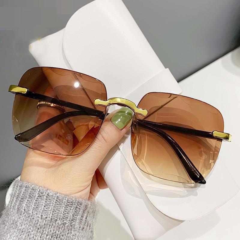 Fashion Lady Oversize Rimless Square Sunglasses Women Men Big Glasses Gradient Sun Glasses