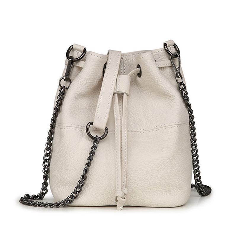 Модельер из натуральной кожи Сумочка-ведро Большая сумка на шнурке для женщин Мягкие сумки на ремне Сумка-мессенджер Коровья кожаная повседневная сумка-тоут с цепочкой Сумочка