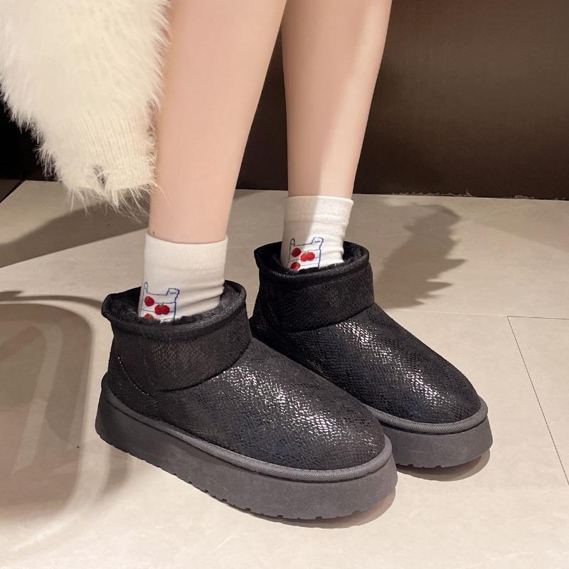 2024 New Classic Thick Velvet Women's Comfortable Warm Ankle Boots Women's Winter Women's Shoes Thick-soled Snow Boots