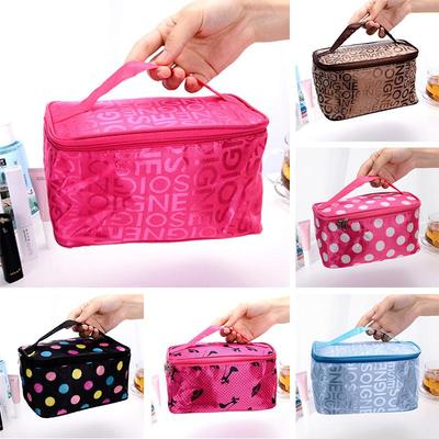 Женская косметичка для рук Alphabet Color Square Travel Hand Storage Toiletties Bag