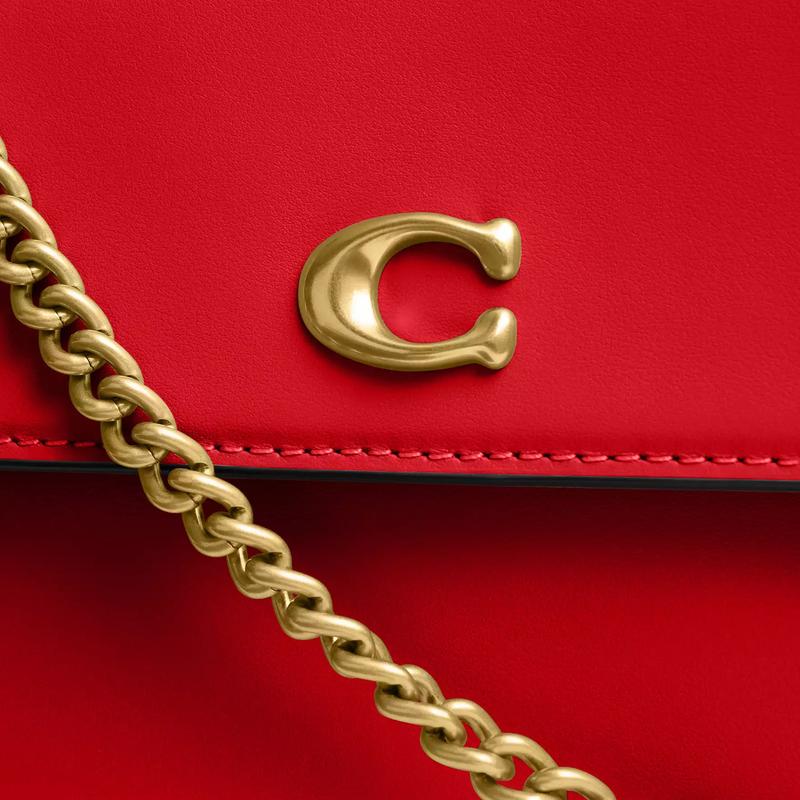 Coach Сумка через плечо Brook Flap 25 с золотой фурнитурой из тонкой телячьей кожи, средняя, женская, красная