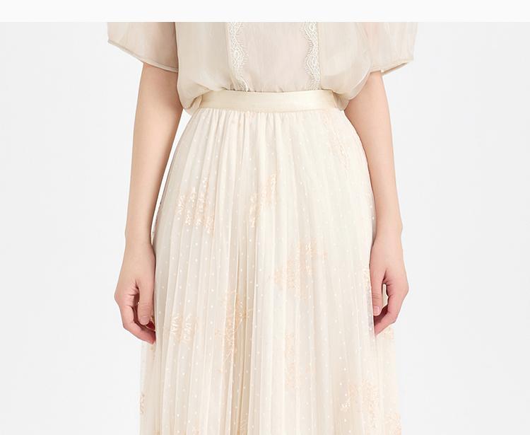 Shopping mall style embroidered mesh pleated half skirt for women in summer 2026, high waist slimming mid length A-line yarn skirt