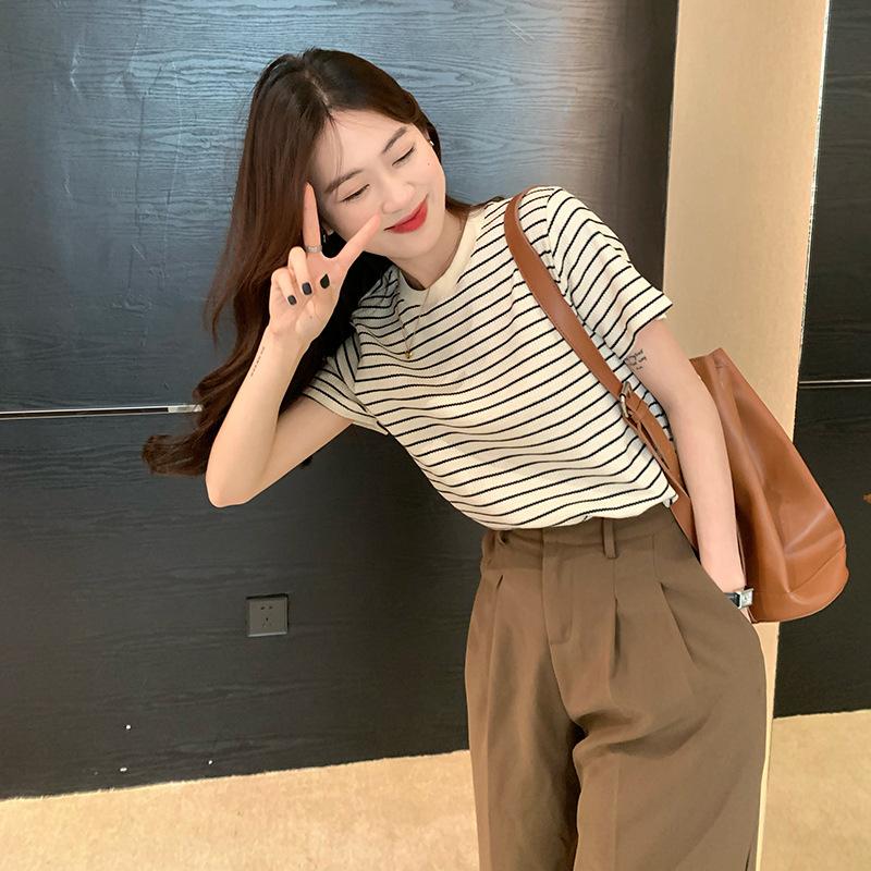 Women's Vintage Scoop Neck Short Tees Casual Striped Loose Summer T Shirts Blouses Tops