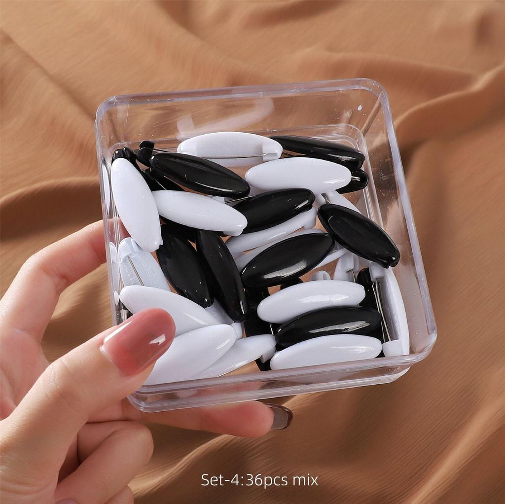 Набор из 36 акриловых булавок и зажимов для шарфа - Печатные и однотонные цвета