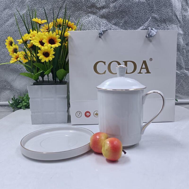 Керамический набор чашки и блюдца CODA