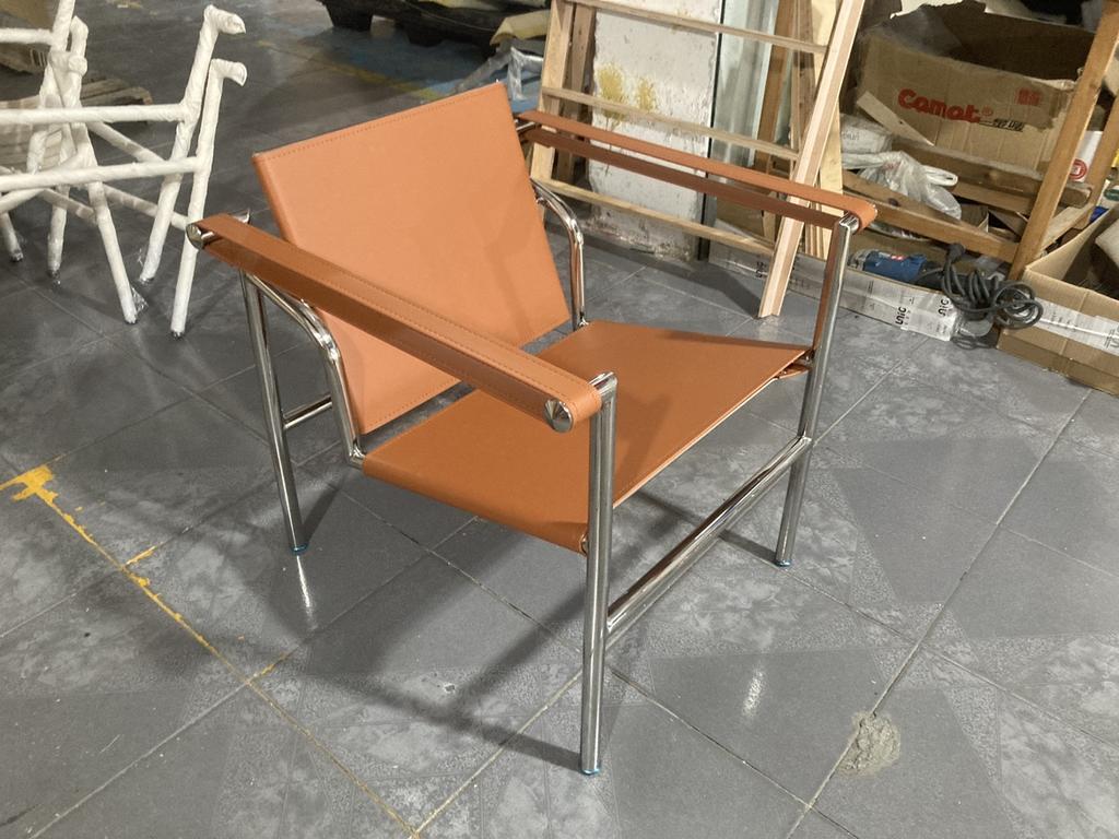 Lounge Leisure PU Leather Cow Leather Stainless Steel Frame Chair for Living Room Corbusier Bauhaus Style Armchair Chair