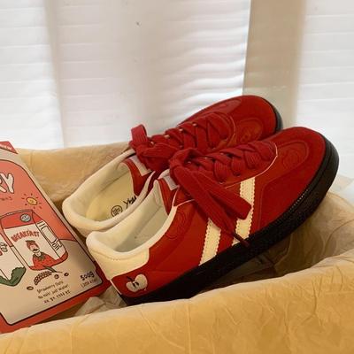 Dexun Обувь Женская 2025 Новая Весна Универсальная Спортивная и Повседневная Обувь на Плоской Подошве ins Тренд Мягкая Подошва Популярная Белая Обувь