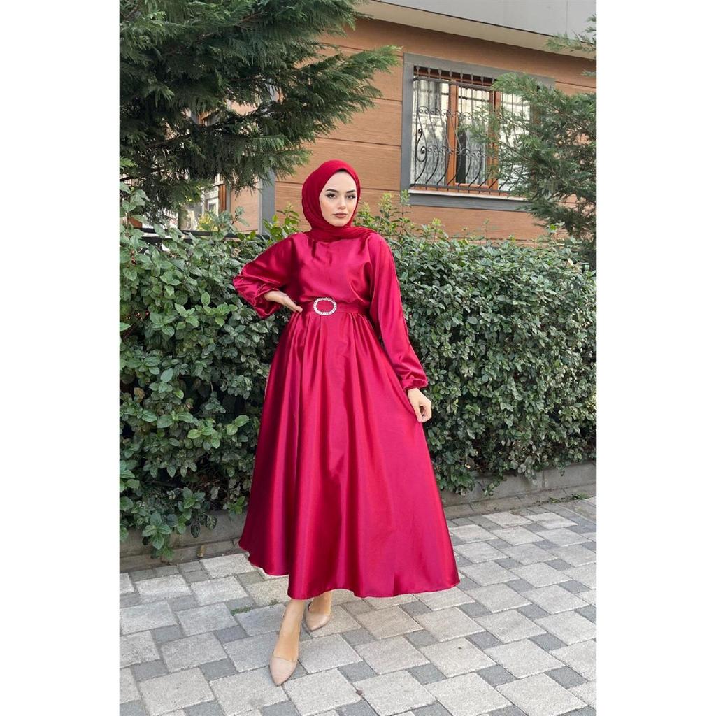 Атласное вечернее платье с эластичным поясом и поясом, темно-синее