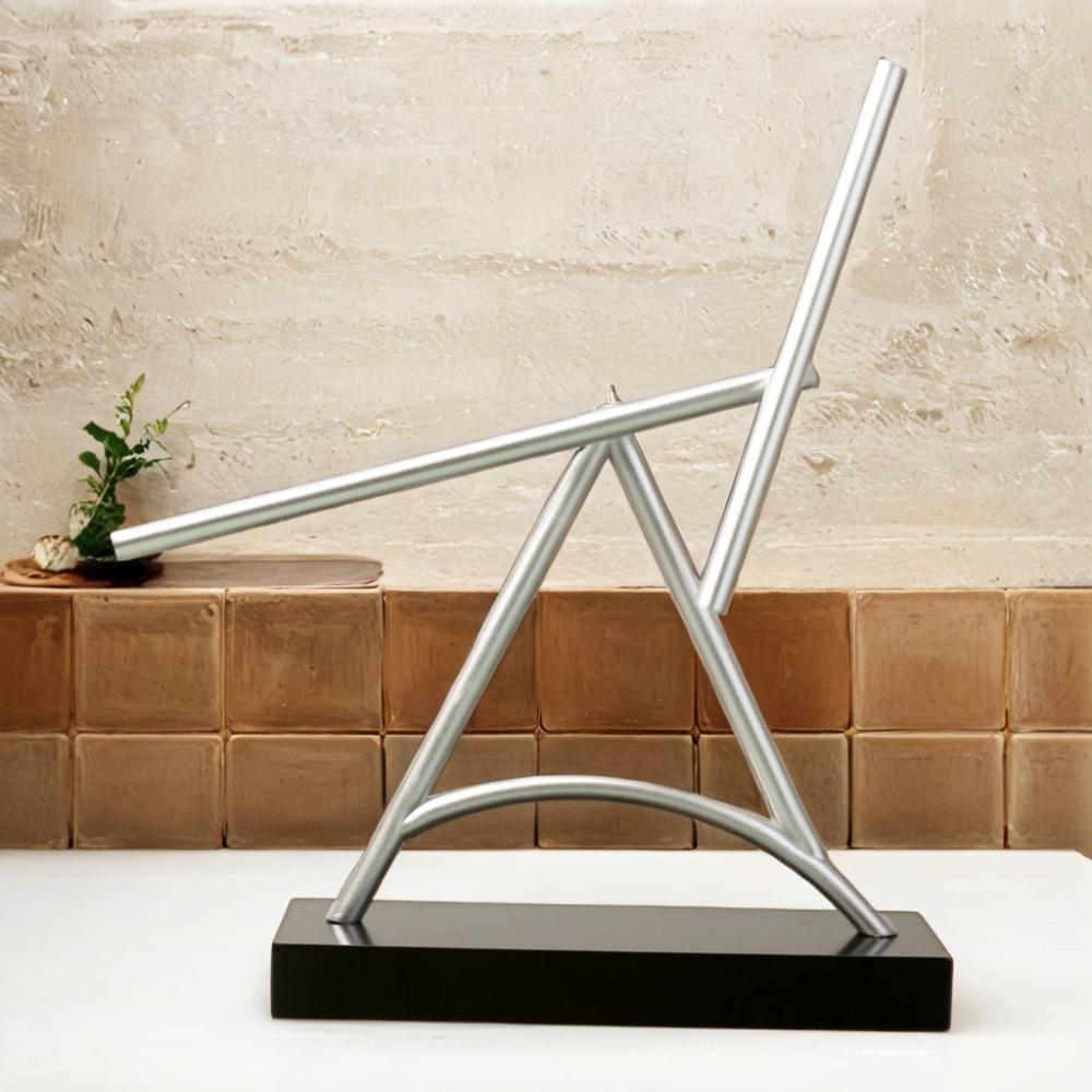 Rotating Structure Chaos Pendulum Metal Balance Sculpture Perpetual Motion Ornament Office Decor