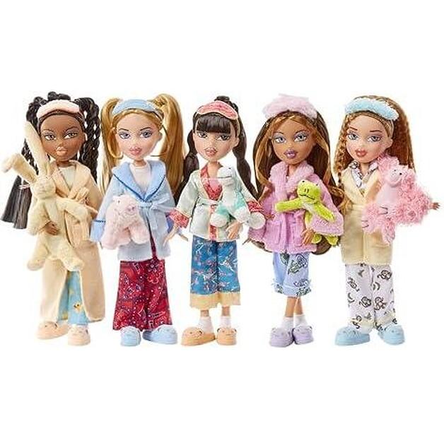 Кукла Bratz Slumber Party Модная Sasha с 2 комплектами пижам плюшевым животным и аксессуарами