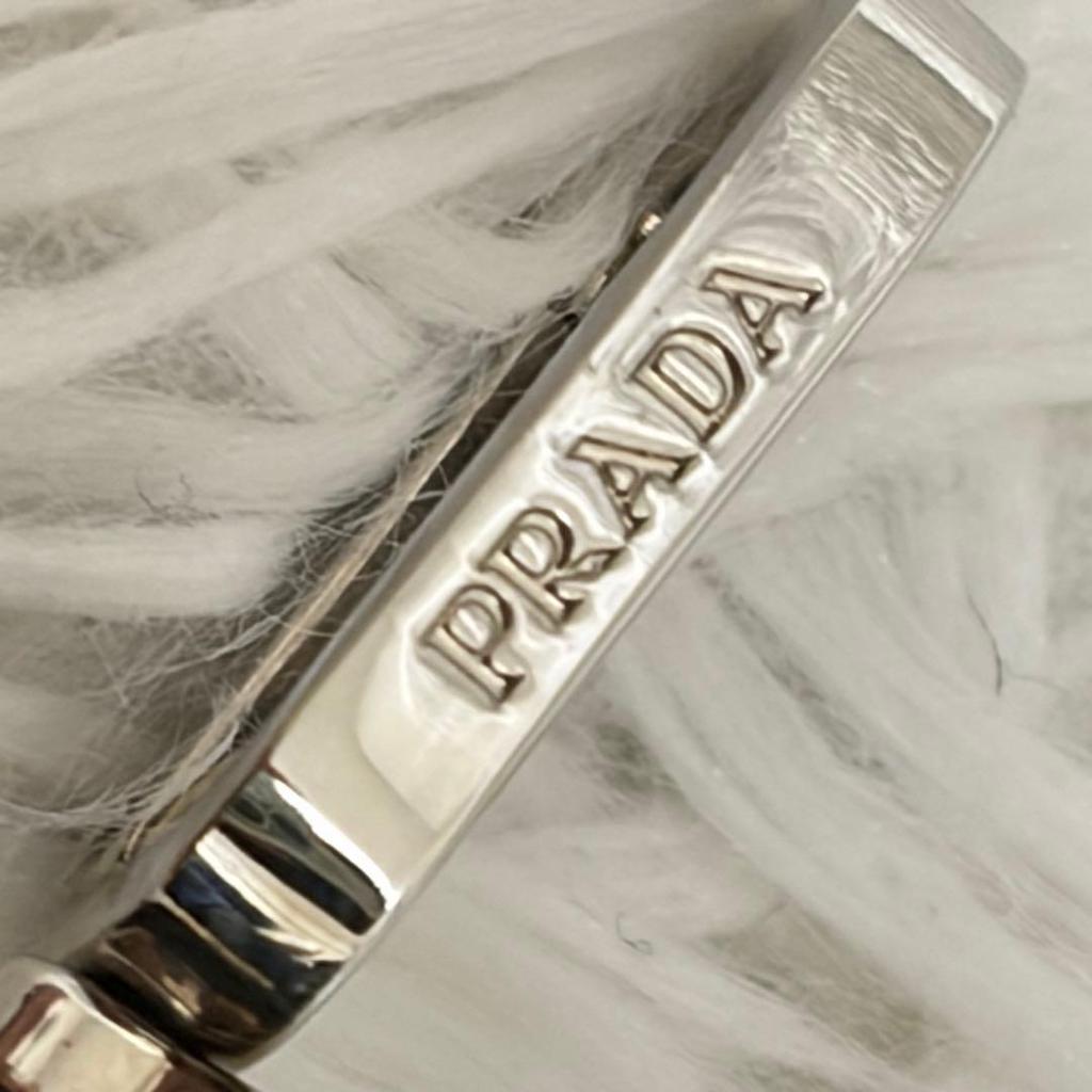 Б/У Чехол для очков PRADA из сафьяновой кожи с принтом