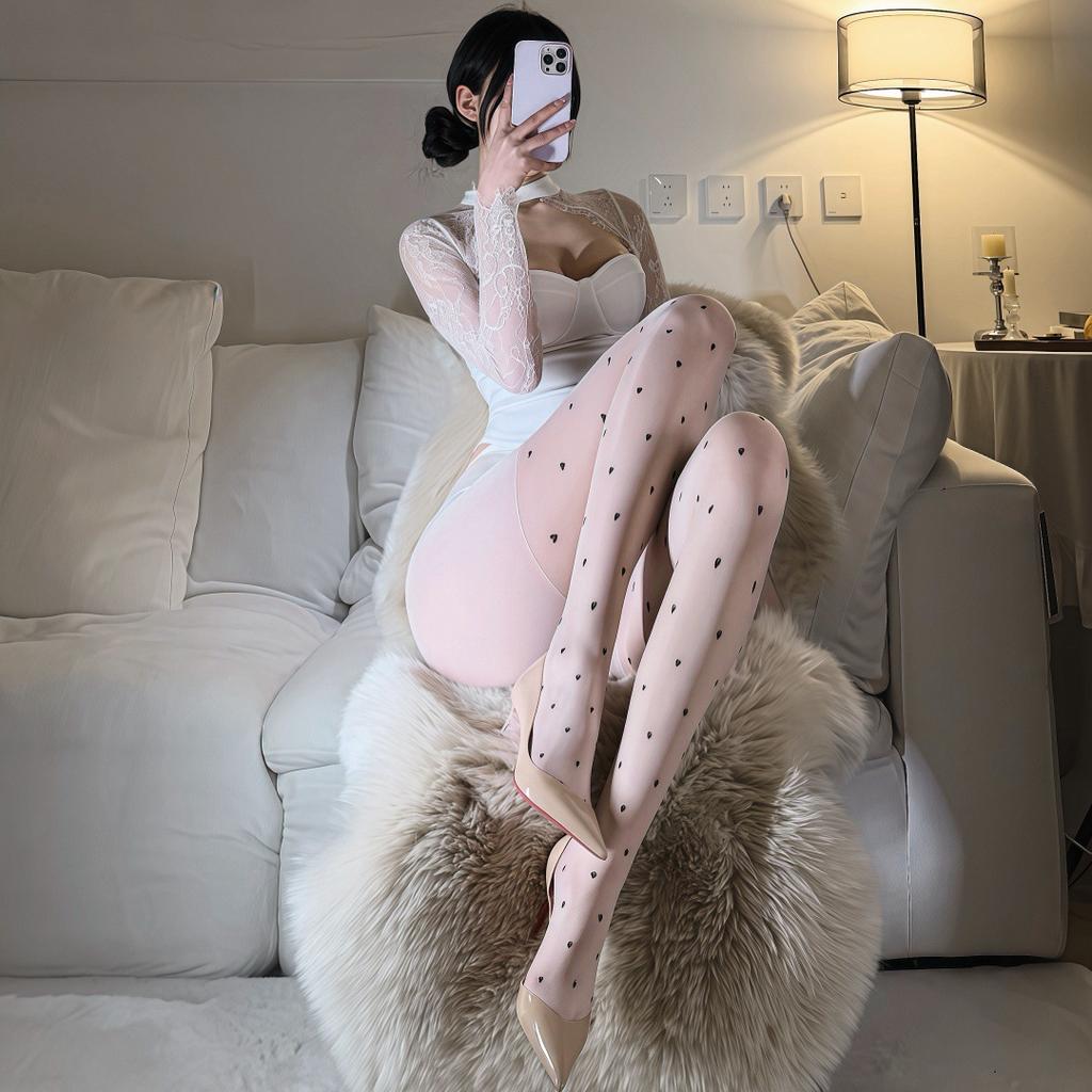 Sex stockings pure desire D thin peach heart silky pantyhose plus file large size high waist slim and thin anti-hook summer