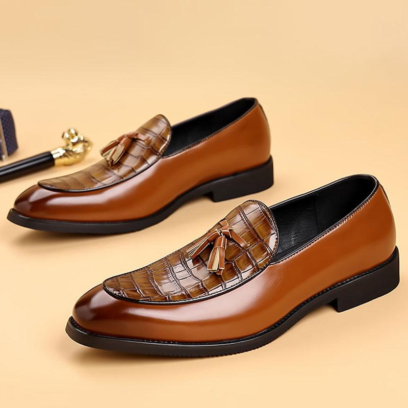 Британские Мужские Остроносые Кожаные Туфли с Узором под Крокодила Business Casual Для Мужчин Лоферы с Кисточками Формальная Свадебная Обувь