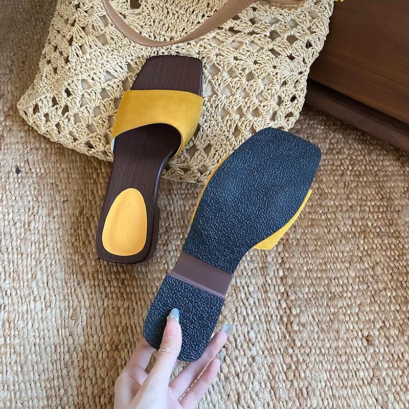 Модные Роскошные Женские Шлепанцы на Низком Каблуке Обувь Новинка Лето Пляж Женские Слайды Сандалии Модные С Квадратным Носком Женские Шлепанцы на Каблуке Обувь