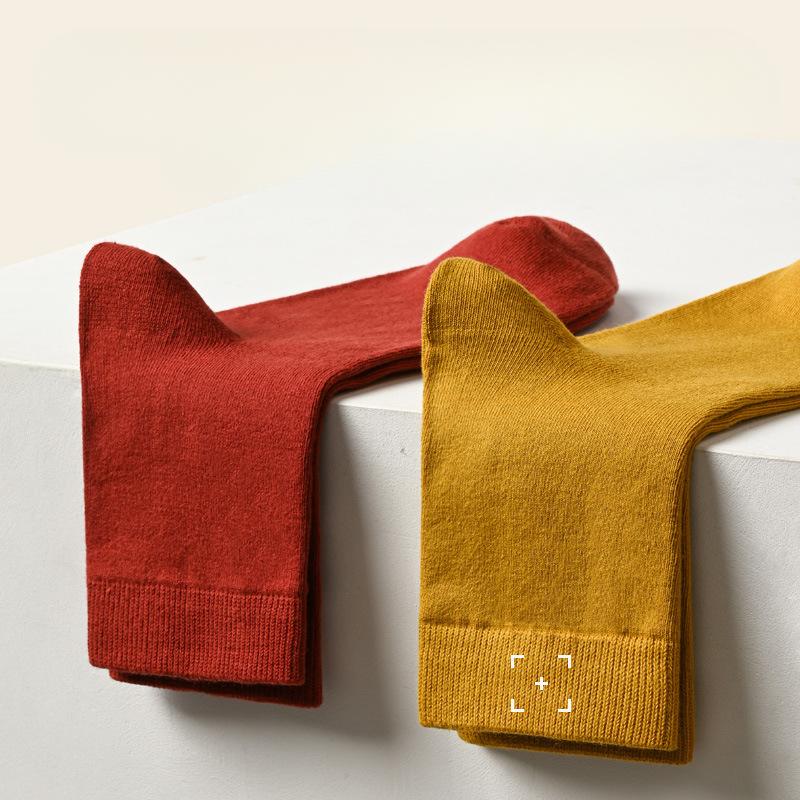 Pure Cotton Winter White Cotton Socks for Women Are Versatile and Odorless. All-cotton Mid-top Socks for Women In Autumn and Winter