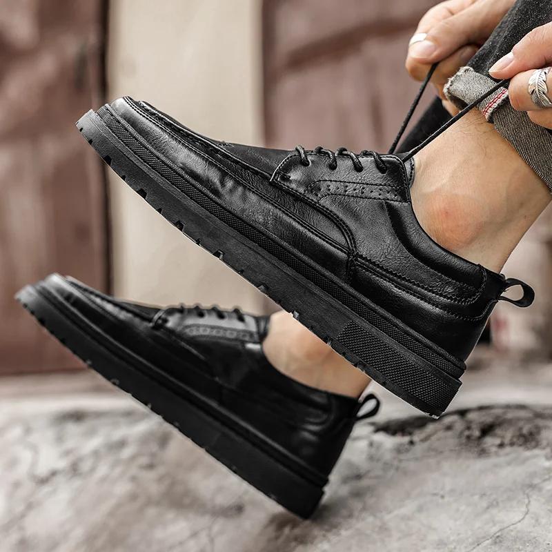 Fashion Men Dress Shoes Lace Up Falt Casual Shoes Man Leather Soft Bottom Male Borgue Shoe Nonslip Outdoor Men Shoes Chaussure Homme
