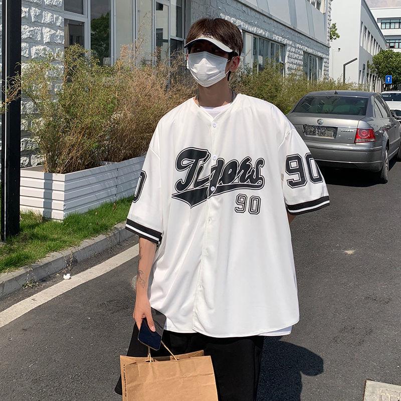 Летняя мужская модная рубашка с коротким рукавом 2023 года: Бейсбольная куртка-кардиган в стиле хип-хоп в Гонконге и Японии